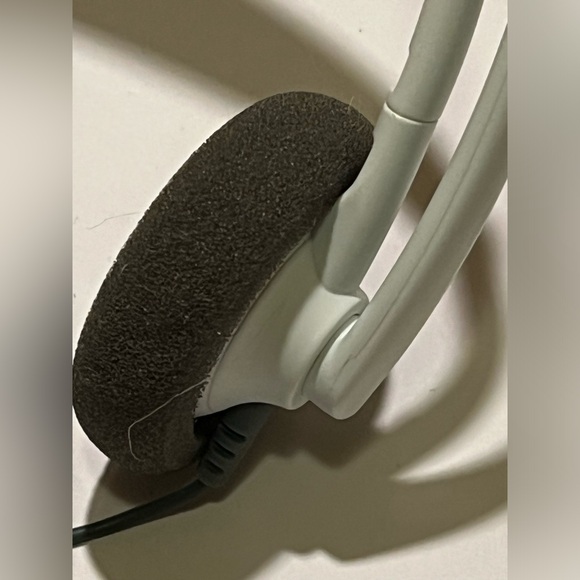 XBOX 360 HEADSET. - Picture 2 of 9